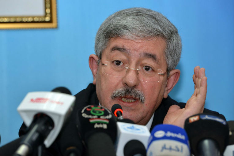 Migrants : Ouyahia et Messahel ont pollué le débat