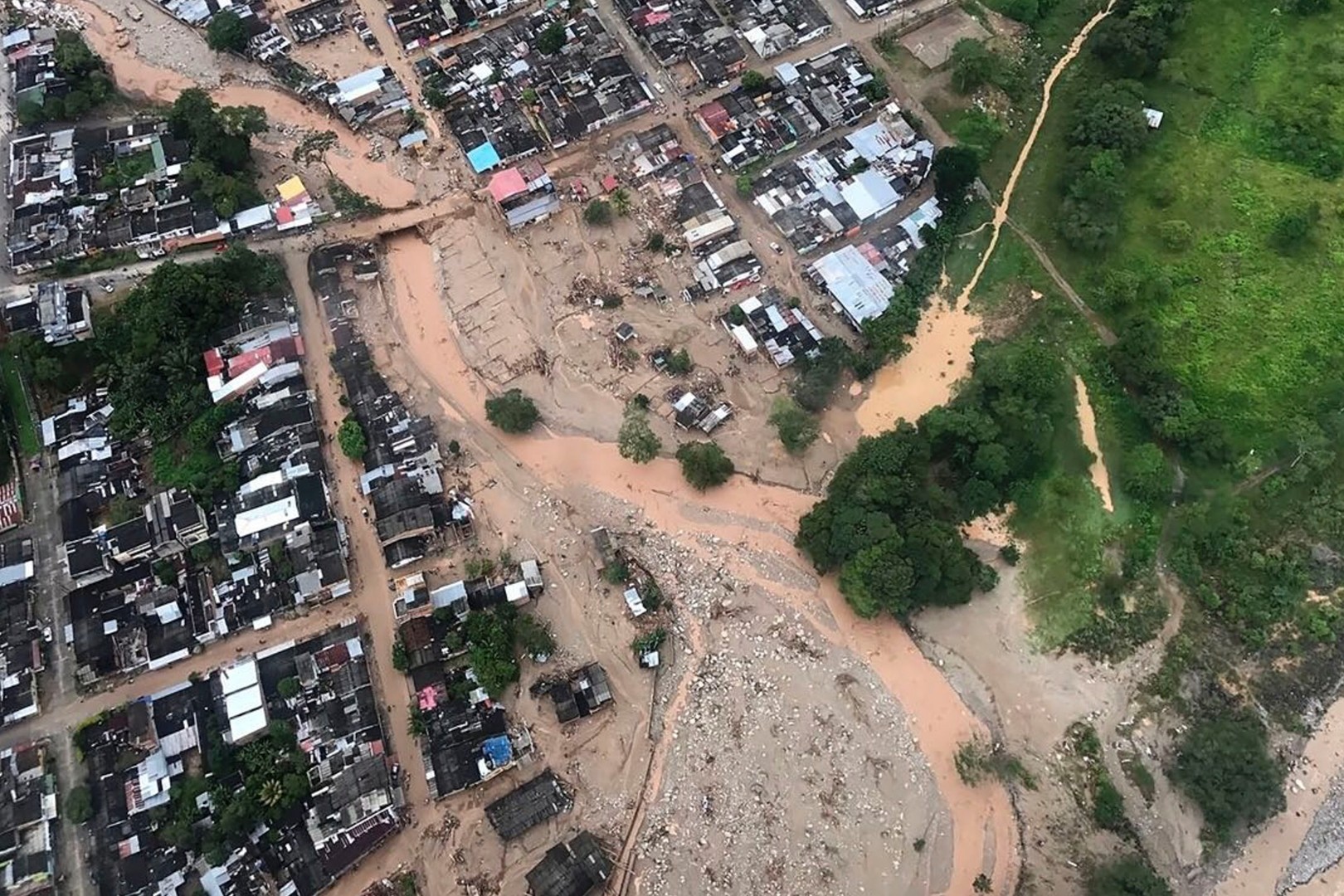 VIDÉO. Colombie : plus de 240 morts dans une gigantesque coulée de boue