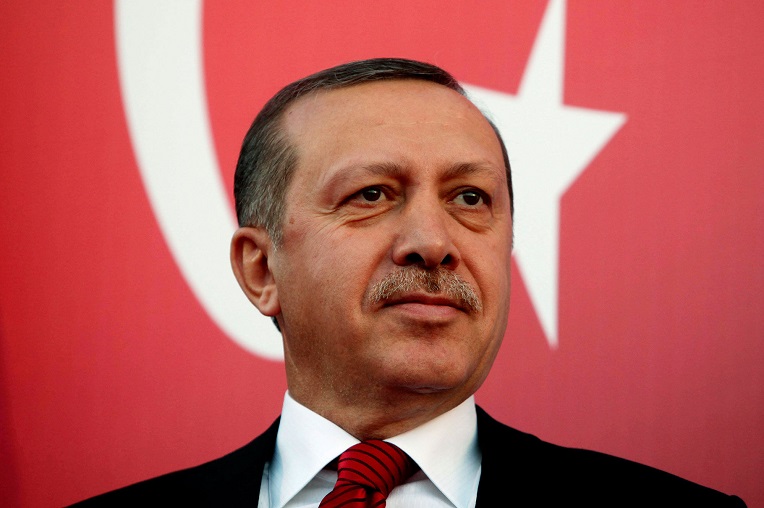Erdogan reprend sa purge entamée après le coup d’État manqué
