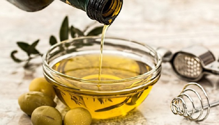 VIDÉO. De l&rsquo;huile d&rsquo;olive algérienne pour la fabrication de savons naturels en France