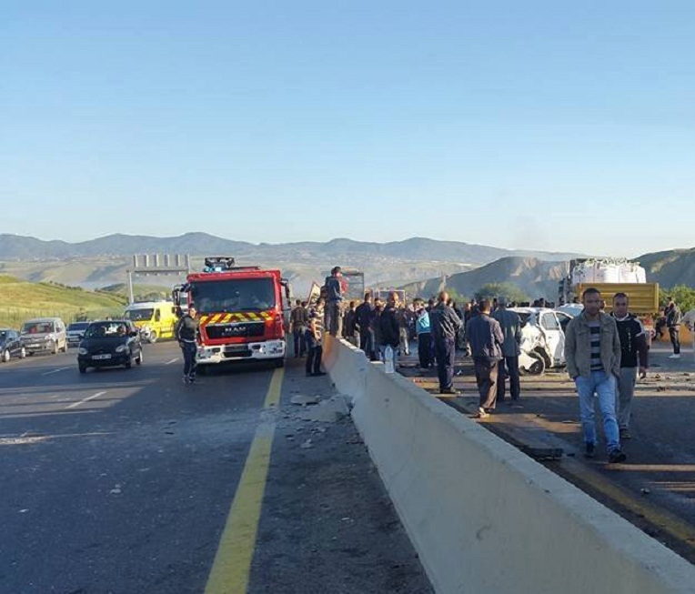 VIDÉO. Carambolage meurtrier sur l’autoroute Est-Ouest à Aïn Defla