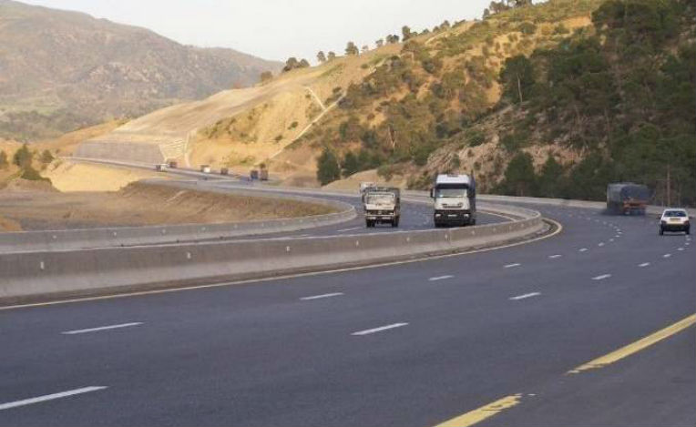 Autoroute Annaba-Tarf et 4e rocade d&rsquo;Alger : deux grands projets rattrapés par la crise