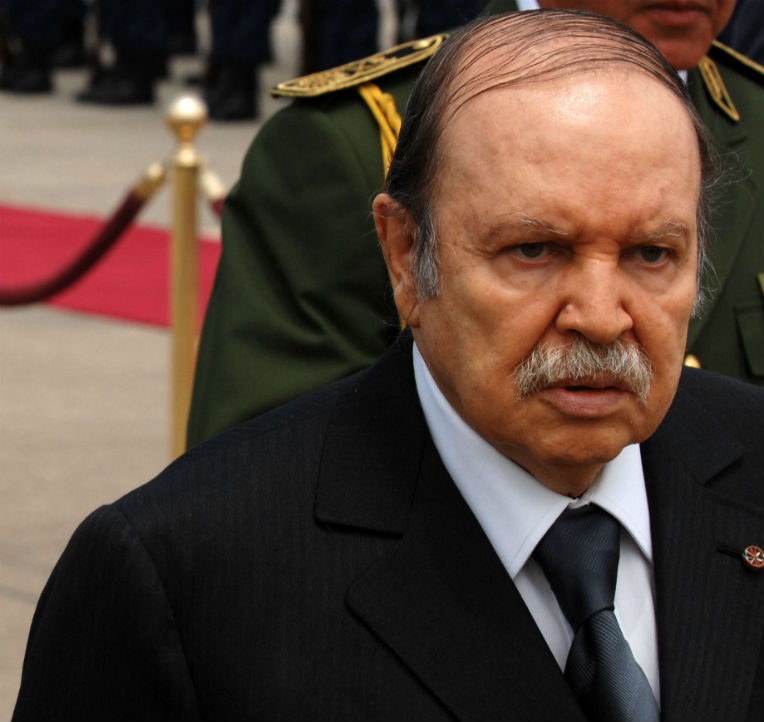 Bouteflika cible le maillon faible de l’opposition
