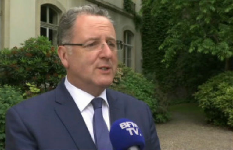Un ministre proche de Macron (déjà) dans la tourmente