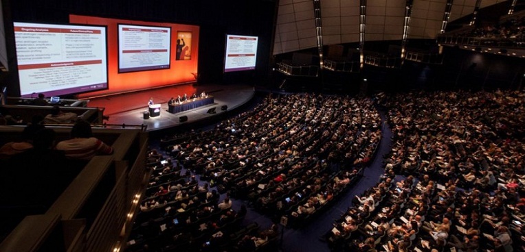 Prostate, grossesse, méditation, suivi en temps réel : les avancées dans la lutte contre le cancer présentées à Chicago