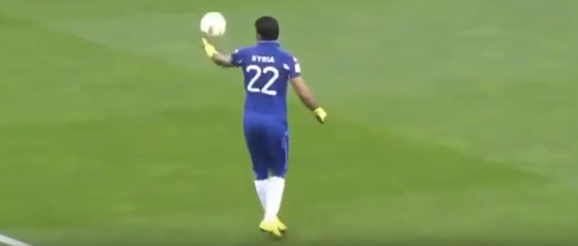 VIDÉO. Football : le geste exceptionnel du gardien de la Syrie