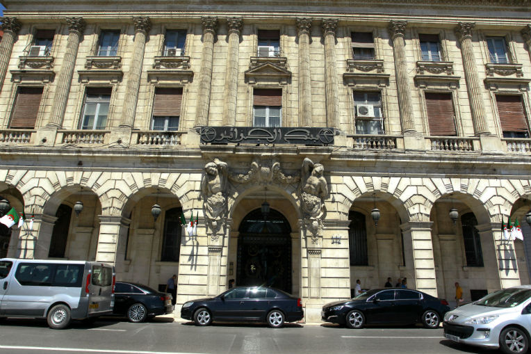 Importations : la Banque d&rsquo;Algérie annonce l&rsquo;entrée en vigueur de nouvelles mesures