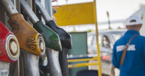 Fin des importations de carburants : à chaque ministre de l&rsquo;Énergie sa date