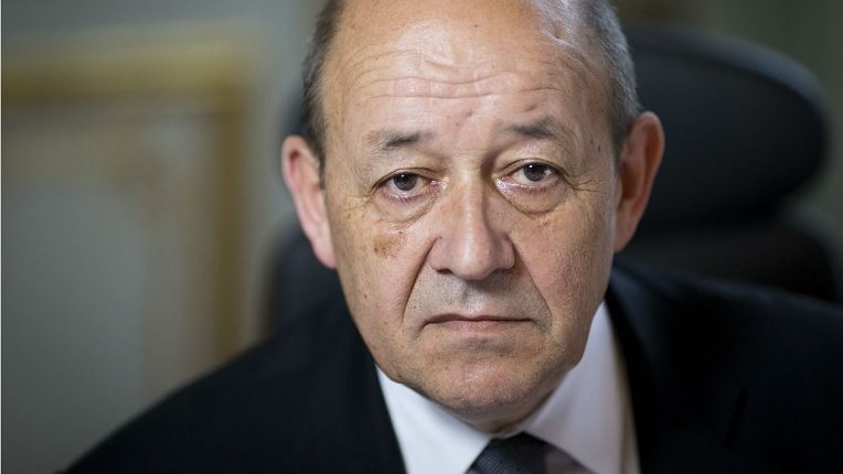 Jean-Yves Le Drian : Bouteflika est « parfaitement en forme »