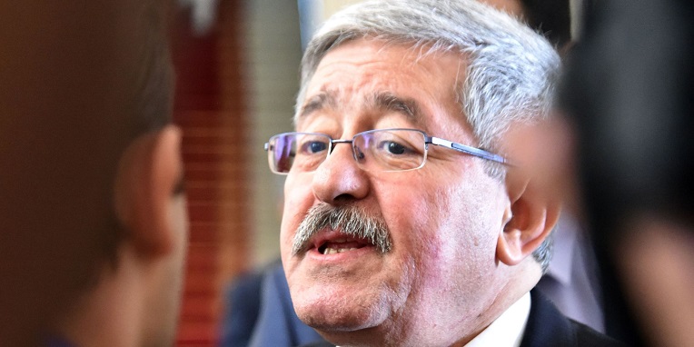 VIDÉO. Ouyahia reçoit Faïz Serradj, président du Conseil présidentiel libyen