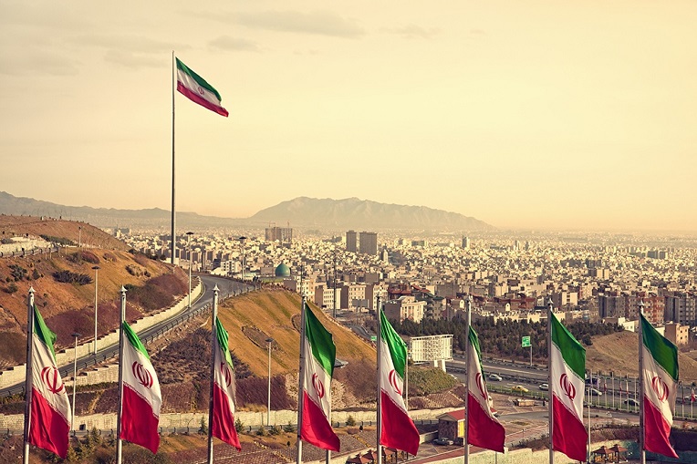 Iran : 230 jeunes arrêtés dans deux soirées mixtes