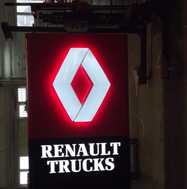 Automobile : le projet Renault Trucks validé par le CNI