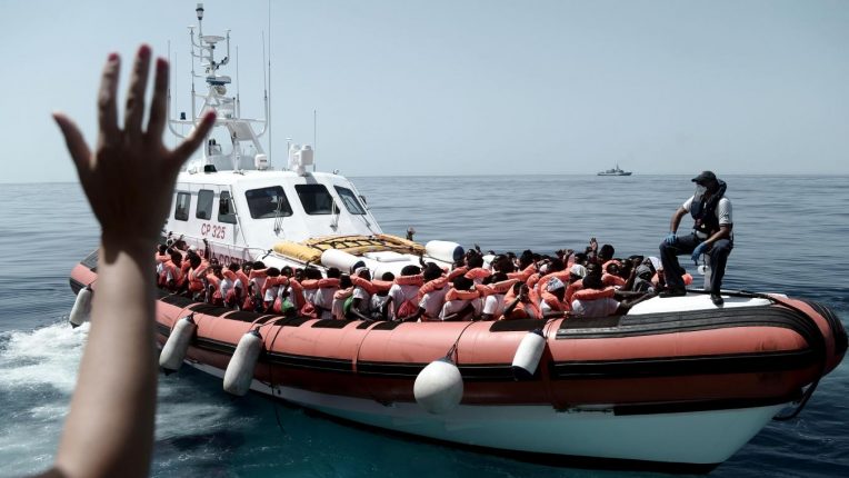 Madrid annonce que la France accueillera des migrants de l&rsquo;Aquarius