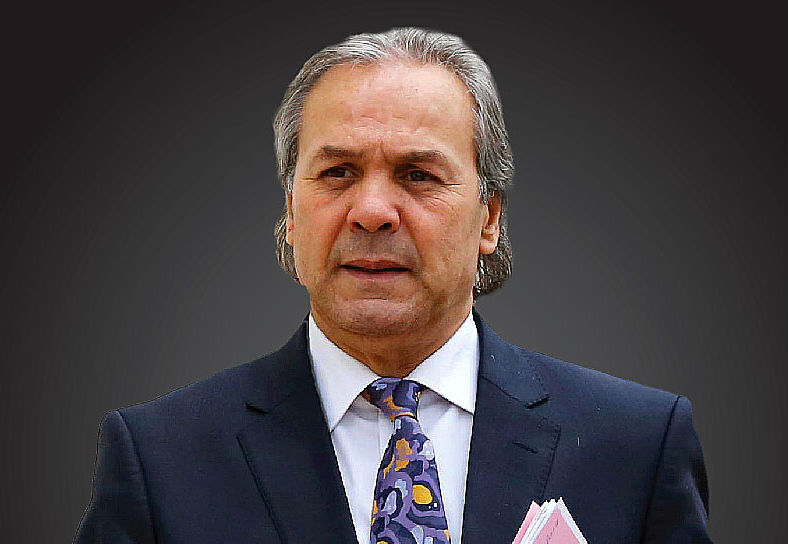 Sifflé au stade Mandela : vague de soutien à Rabah Madjer