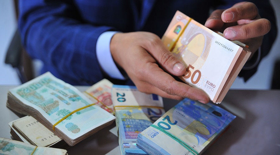 Marché parallèle des devises, un haut lieu du blanchiment de l’argent sale