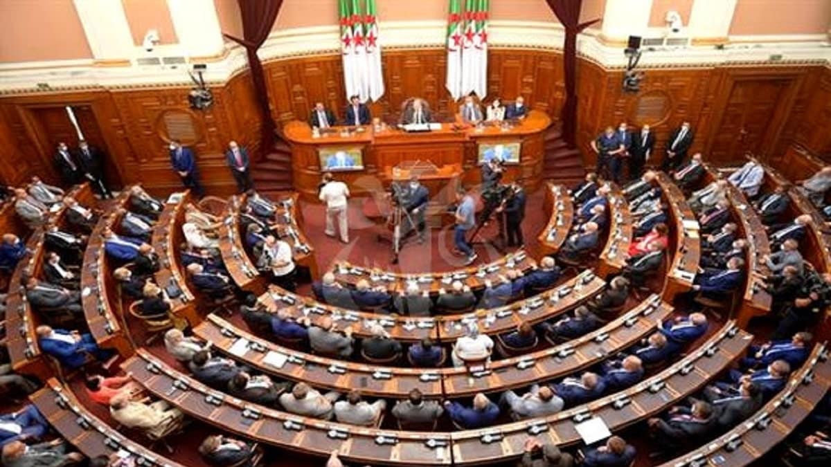 Sénat algérien : Salah Goudjil s’en va, qui est son potentiel successeur ?