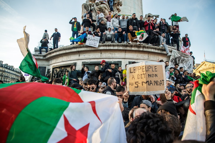 Manifestations en Algérie : la rencontre à l&rsquo;Elysée annulée