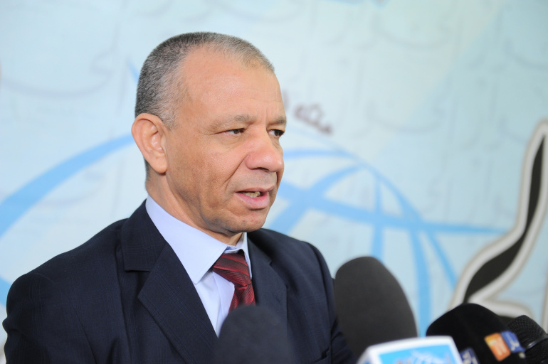 Makri accuse Bengrina de mentir