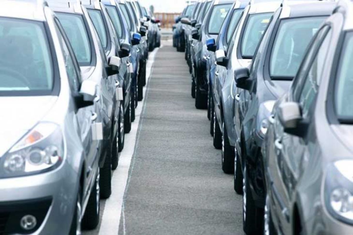 Un Algérien peut « importer un seul véhicule chaque trois ans »