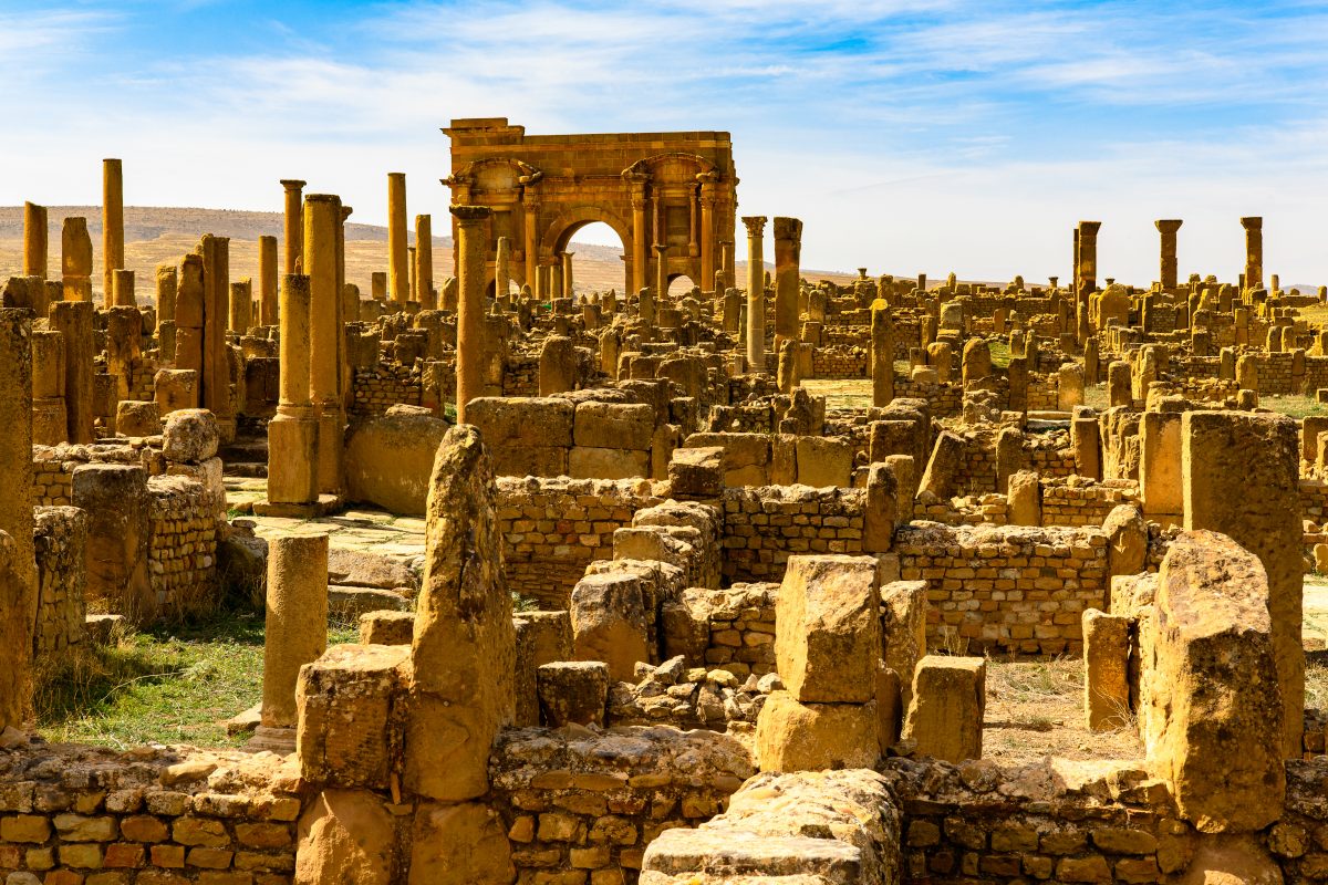Plongée dans la riche histoire de la cité antique de Timgad