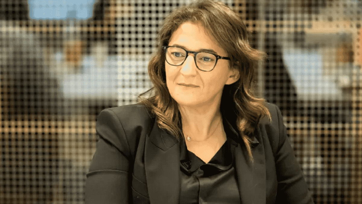 Fayza Lamari, la mère algérienne de Kylian Mbappé, au grand cœur