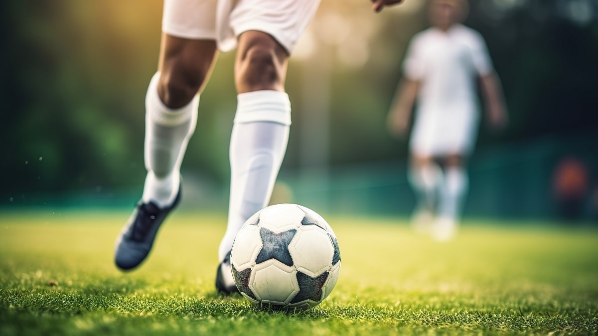 Salaires des footballeurs en Algérie : la FAF fixe un plafond