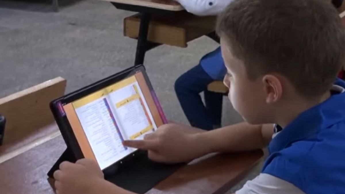 L’Algérie ne renonce pas à la tablette à l’école