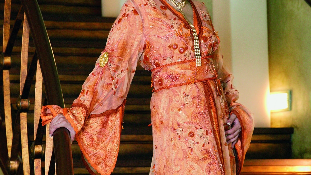 Affaire du caftan algérien à la Foire de Paris : Les Marocains sont « repartis bredouilles »