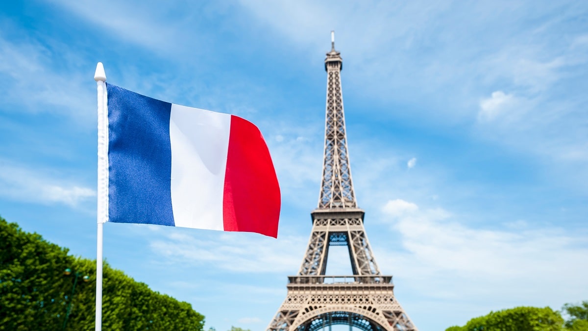 Titres de séjour en France : les blocages persistent, une préfecture s’explique