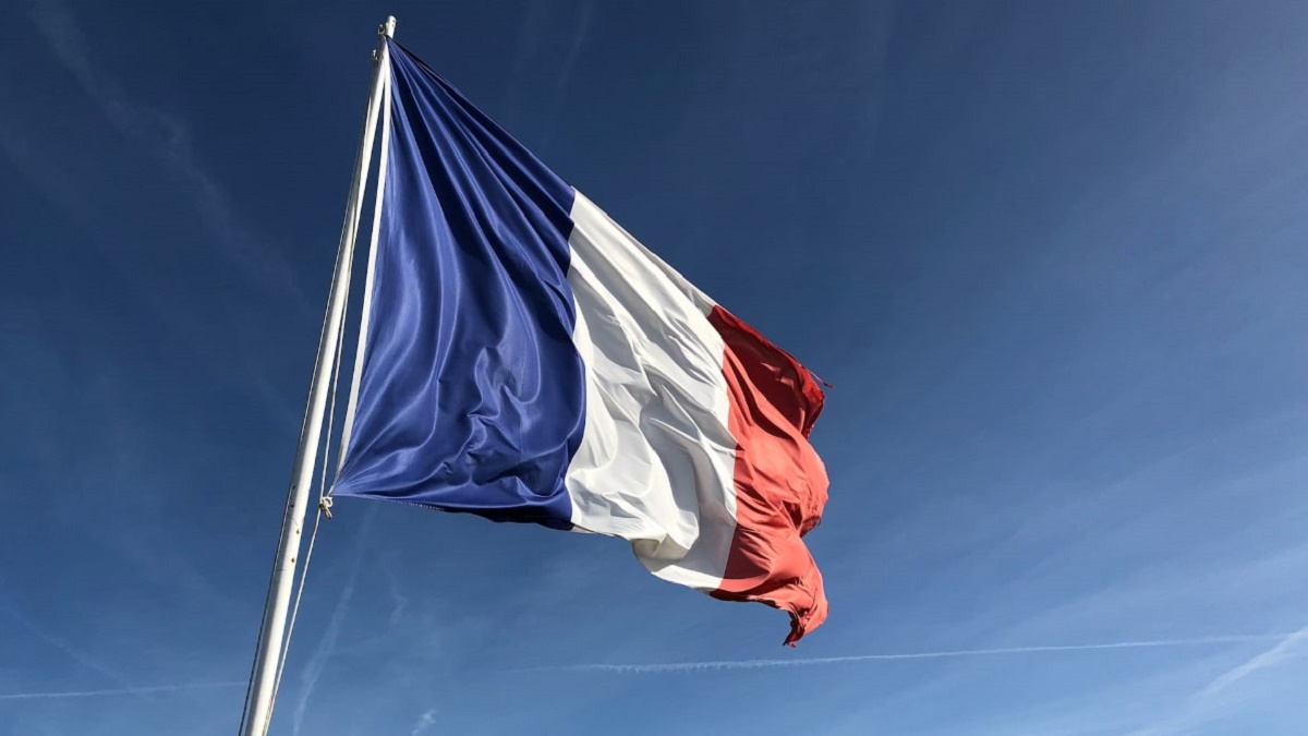 Titre de séjour en France : licencié pour ne pas avoir introduit une demande de renouvellement à temps