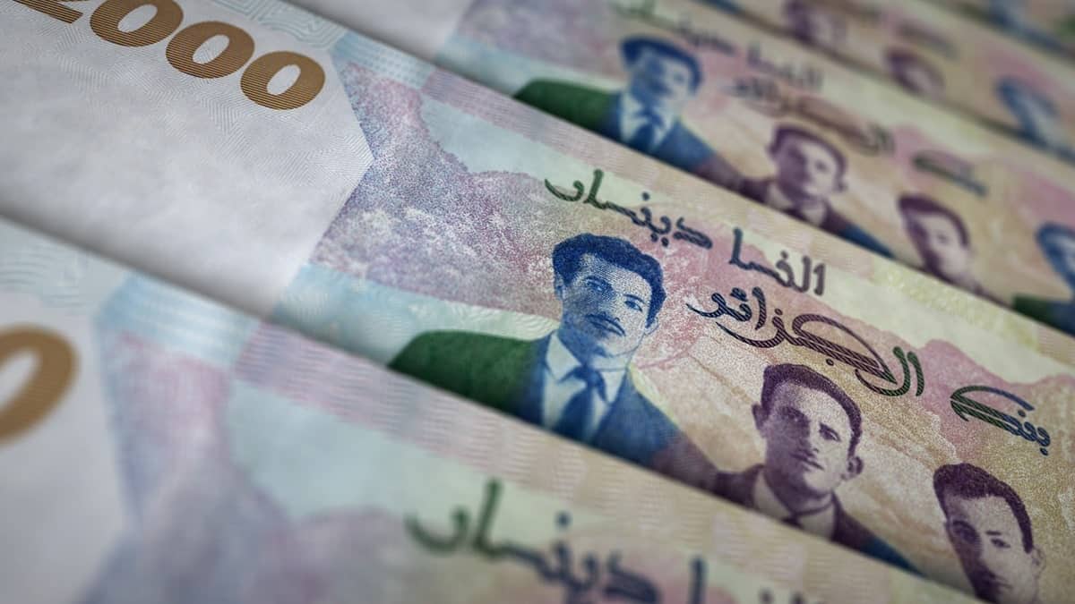 Valeur du dinar algérien, marché noir des devises : les explications du ministre des Finances