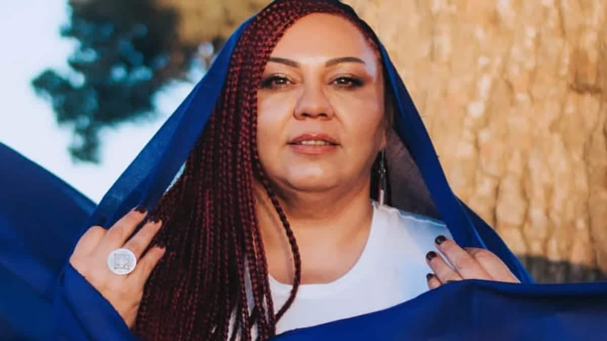 Samira Brahmia, artiste franco-algérienne : un parcours atypique en 3 dates