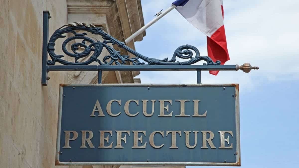 Titre de séjour en France : encore une préfecture pointée du doigt