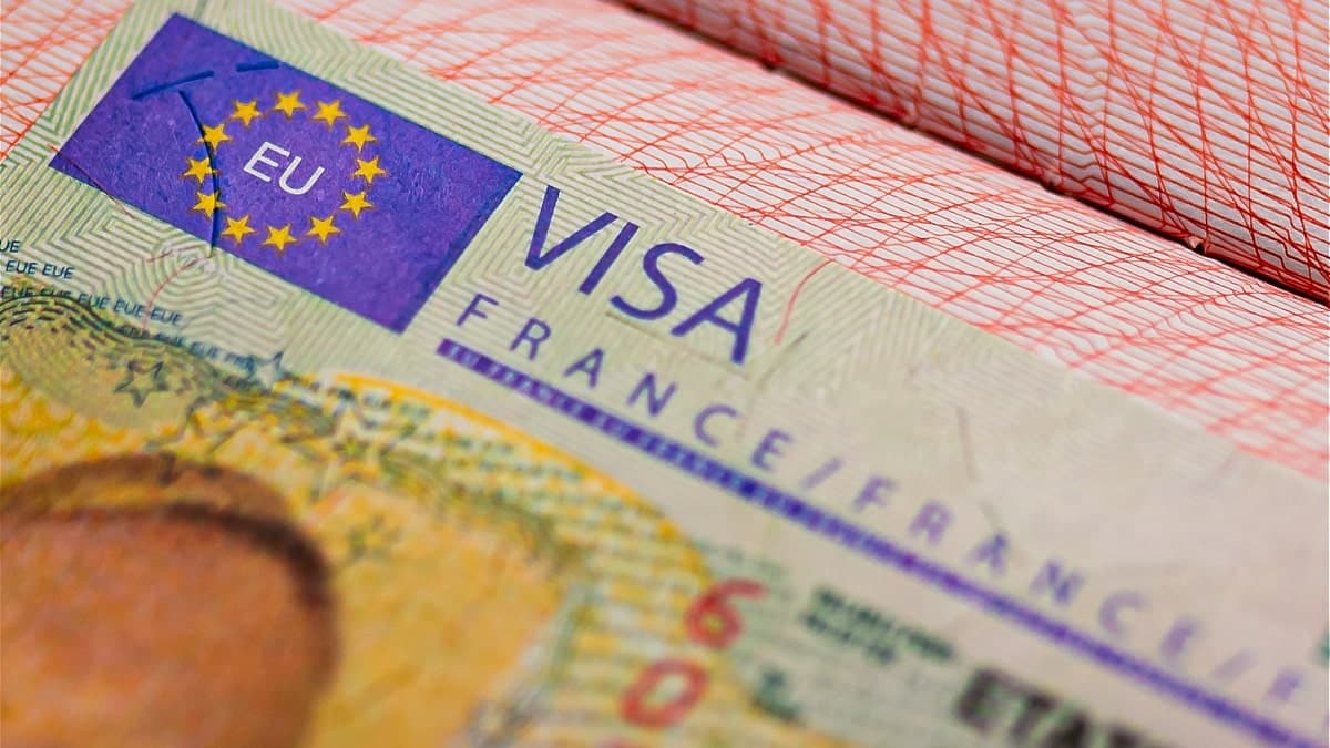 La France impose le visa aux porteurs d’un passeport diplomatique algérien