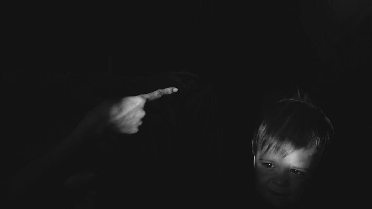 Algérie : l’histoire choquante d’un enfant maltraité par son père
